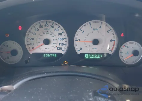 2005 Chrysler Town & Country Touring from USA, damaged, VIN 2C4GP54L45R252326